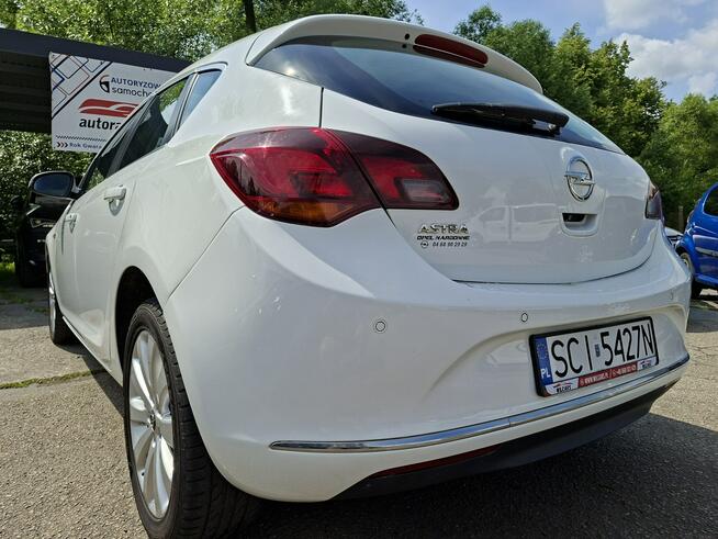 Opel Astra Klimatyzacja automatyczna 2-stref, Bluetooth, AUX, USB, PDC 2x