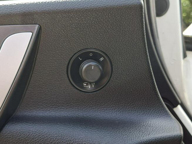 Opel Astra Klimatyzacja automatyczna 2-stref, Bluetooth, AUX, USB, PDC 2x