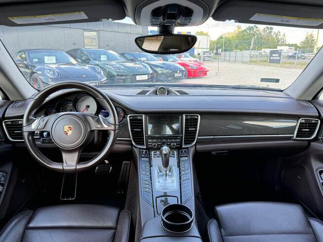 Porsche Panamera, 2016