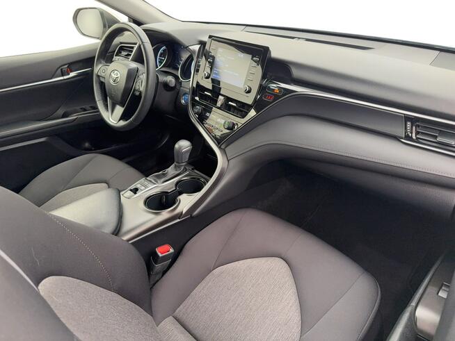 Toyota Camry 2.5 Hybrid Comfort CVT Sedan