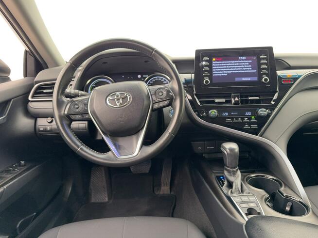 Toyota Camry 2.5 Hybrid Comfort CVT Sedan