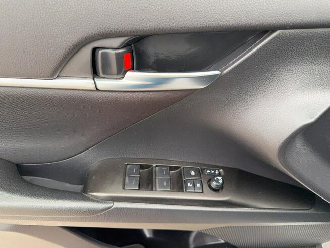 Toyota Camry 2.5 Hybrid Comfort CVT Sedan