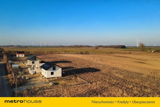 Działka budowlana 13 km od morza koło Kołobrzegu.