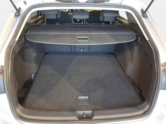 Volkswagen Golf Variant VAT 23% Life 1.5TSI 130KM M6 2022 r., salon PL, I właściciel V