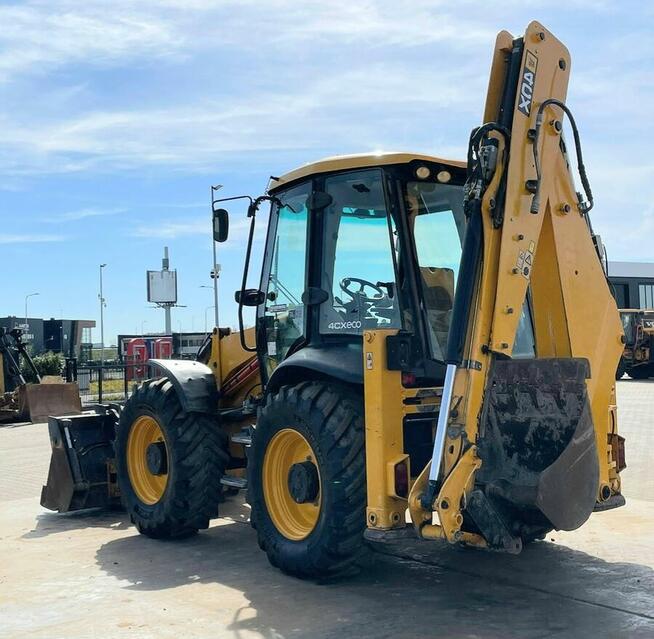 Koparko ladowarka JCB 4CX