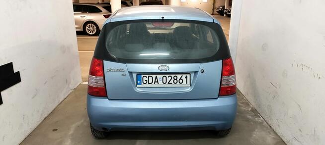 Syndyk sprzeda samochód marki KIA Picanto rok prod. 2005