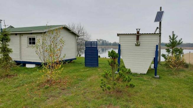 Działka z domkiem nad jeziorem - linia brzegowa, widok na je