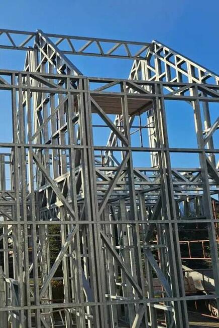 Dom 35 m² z antresolą – konstrukcja stalowa LGS