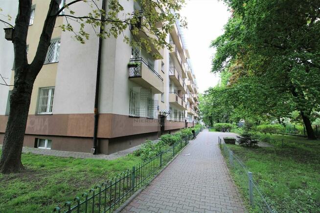 Muranów, bardzo ciche z balkonem, pierwsze piętro