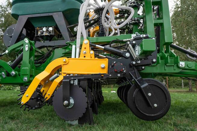 Agregat Strip-Till uprawa pasowa