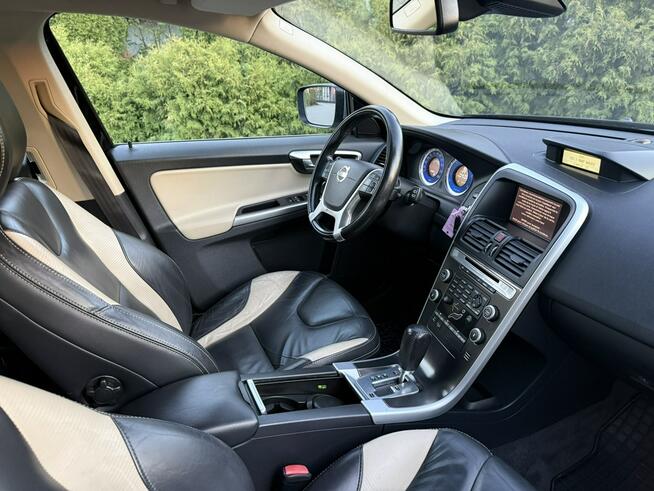 Volvo XC 60 Bardzo dobry stan, R-Design, Automat, 4x4, silnik D5.