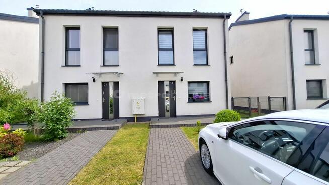 NOWOCZESNY DOM Z OGRODEM 80 m² 3 SYPIALNIE