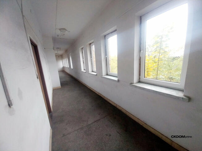 Kompleks magazynowo-biurowy 2078 m² Promnik
