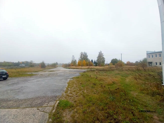 Kompleks magazynowo-biurowy 2078 m² Promnik
