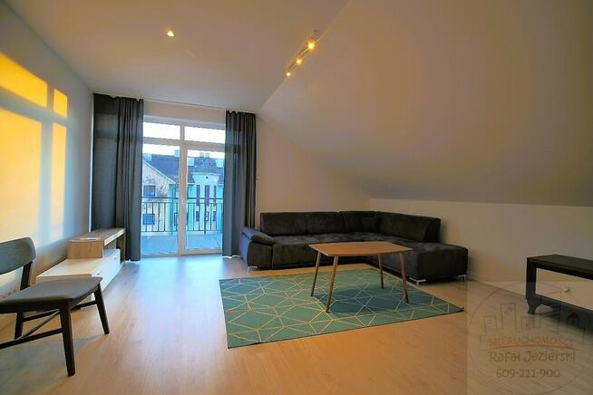 Cichy apartament 100m 3 pokoje, taras, parking