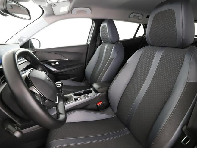 Peugeot 2008 full LED virtual cocpit navi klima auto kamera i czujniki parkowania