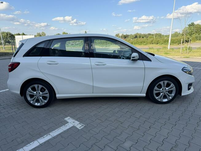 Mercedes B 180 B180CDI Urban Lift Full Led Navi Skóra PDC Chromy Piękny Oryginał EU6