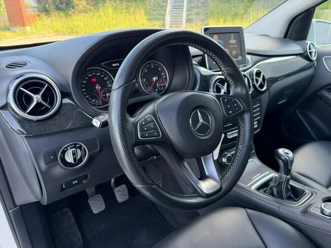Mercedes B 180 B180CDI Urban Lift Full Led Navi Skóra PDC Chromy Piękny Oryginał EU6