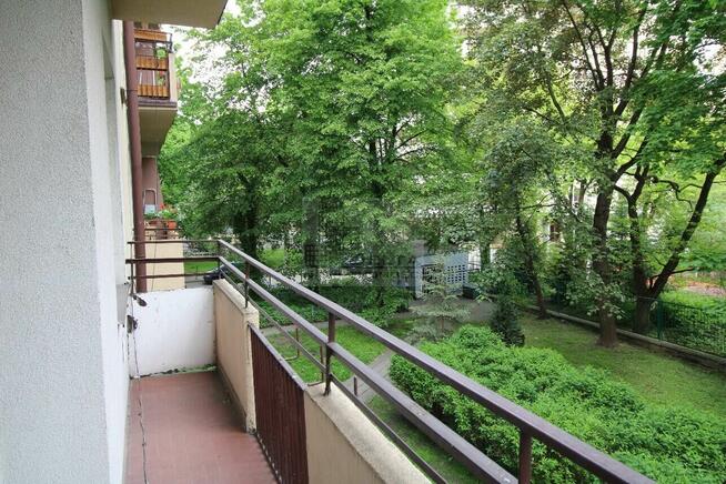 Muranów, bardzo ciche z balkonem, pierwsze piętro