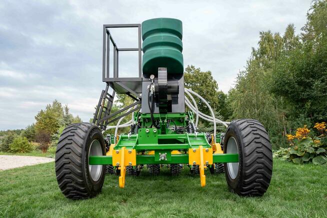 Agregat Strip-Till uprawa pasowa