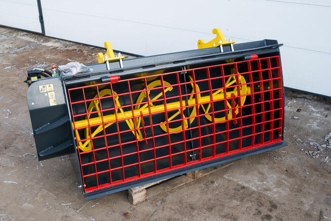 Mieszalnik do betonu i paszy hydrauliczny