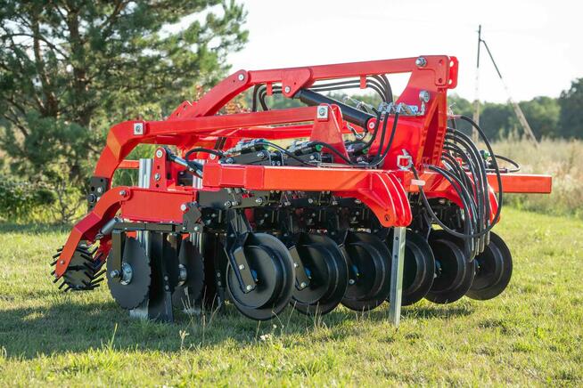 Agregat strip till uprawa pasowa 3m zawieszany