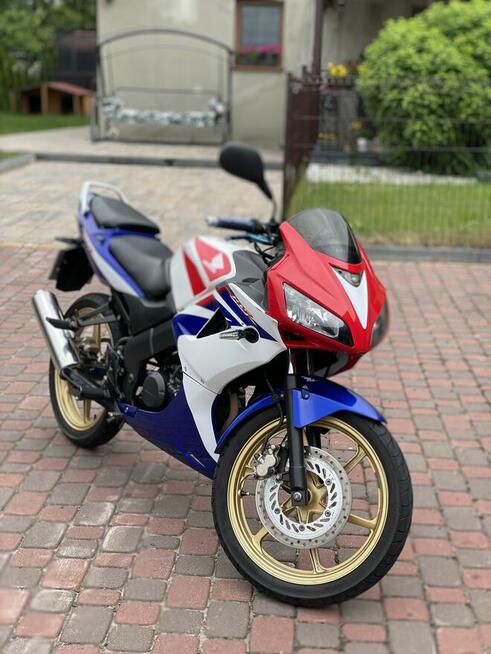 Honda cbr125r