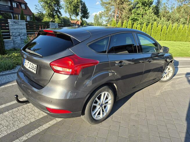 Ford Focus 1.5tdci navi bezwypadkowy alufegi pdc