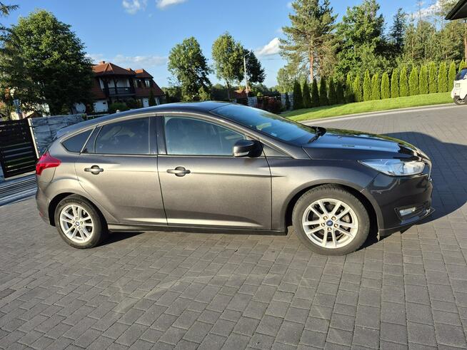Ford Focus 1.5tdci navi bezwypadkowy alufegi pdc