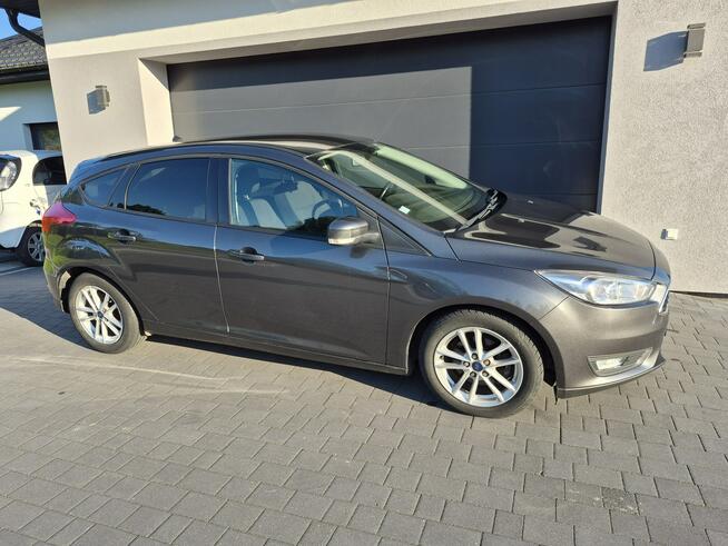 Ford Focus 1.5tdci navi bezwypadkowy alufegi pdc