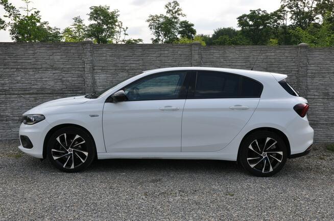 Fiat Tipo 1.4 120KM T-Jet hatchback LED Navi Kamera Czujniki