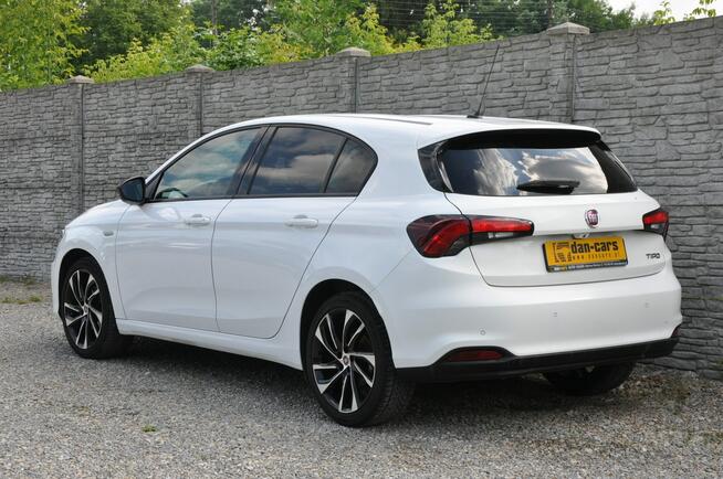 Fiat Tipo 1.4 120KM T-Jet hatchback LED Navi Kamera Czujniki