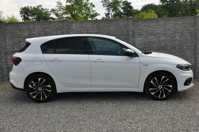 Fiat Tipo 1.4 120KM T-Jet hatchback LED Navi Kamera Czujniki