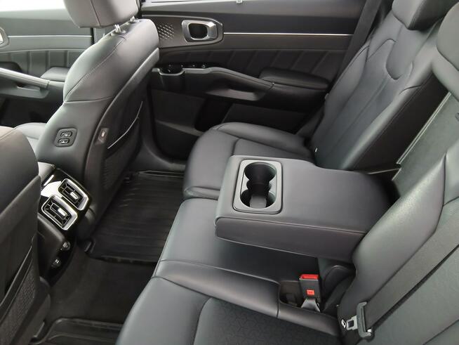 Kia Sorento PHEV 1.6T-GDI 265KM 6AT AWD WersjaXL 7-os. HAK SalonPL SerwisASO FV23%