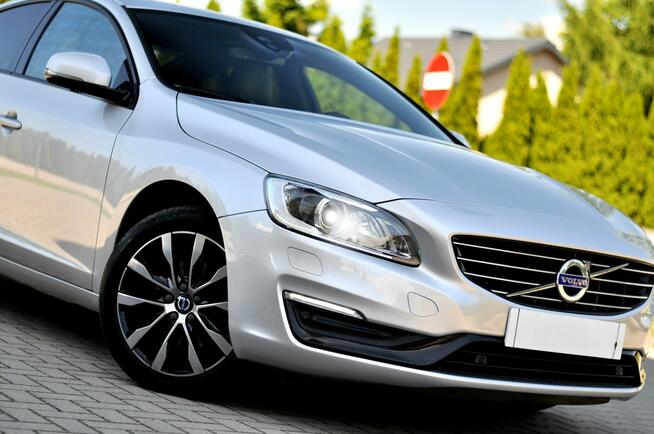 Volvo S60 LiFT 2,0 D3 150Km Bi Xenon Ledy Skóra Digital Navi Kamera Full Opcja