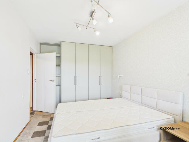 2 pokoje 53 m², balkon, Barwinek – Kielce