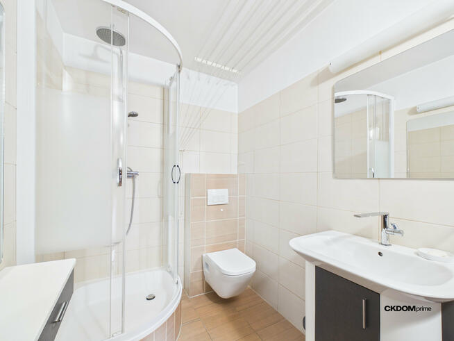2 pokoje 53 m², balkon, Barwinek – Kielce