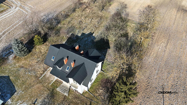 Bugaj – dom 170 m², działka 7600 m², stan dewel.