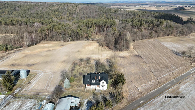 Bugaj – dom 170 m², działka 7600 m², stan dewel.