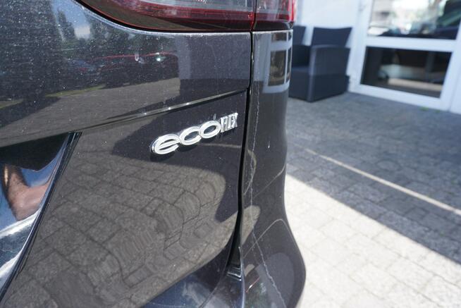 Opel Zafira 7 osobowy, zarejestrowany, ubezpieczony, I rej. 11 grudzień 2015 r.
