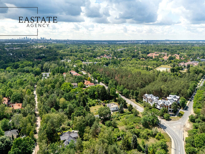 Działka budowlana 1493 m², media, możliwość podz.