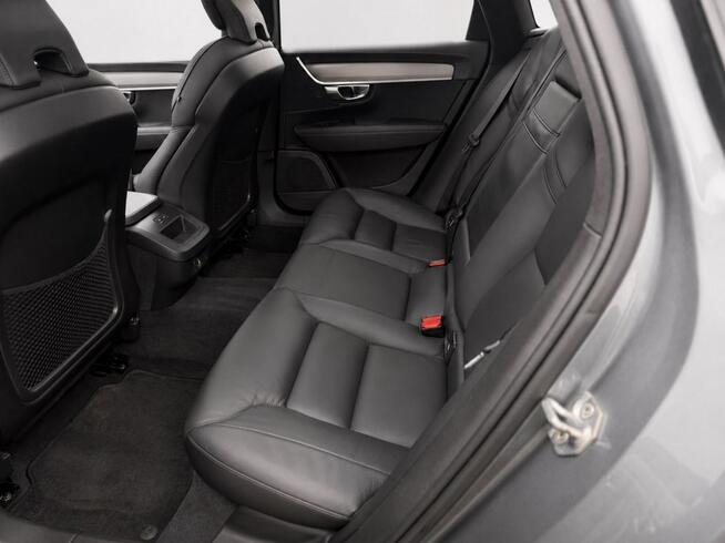 Volvo V90 FV23%/D4 4x4/Harman/Hak/Webasto/Panorama/Kam360/ASO/bezwypadkowy