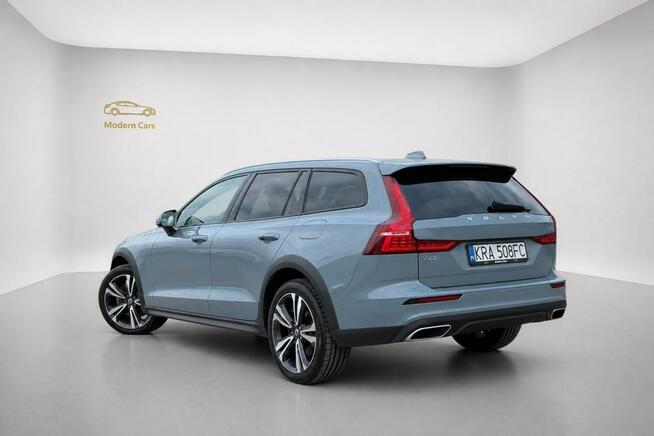 Volvo V60 FV23% B5 AWD B/Kam360/Panorama/Hak/Led Matrix/ACC/4 stref/ASO