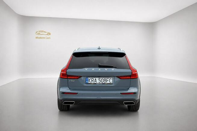 Volvo V60 FV23% B5 AWD B/Kam360/Panorama/Hak/Led Matrix/ACC/4 stref/ASO