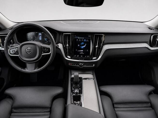 Volvo V60 FV23% B5 AWD B/Kam360/Panorama/Hak/Led Matrix/ACC/4 stref/ASO