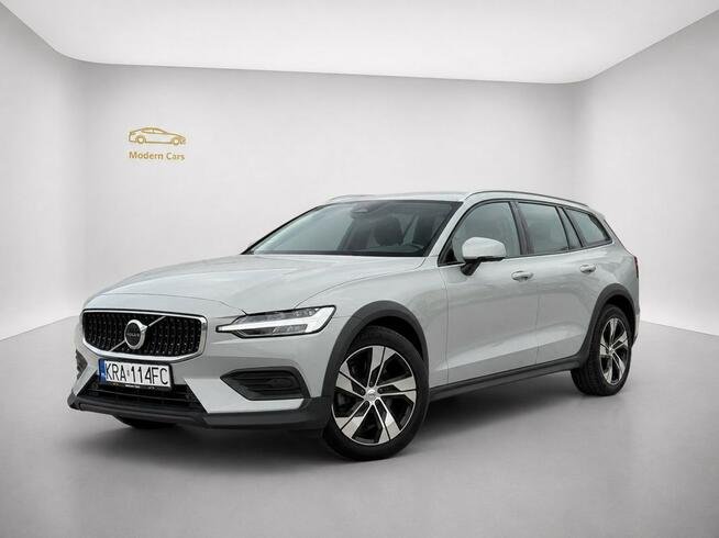 Volvo V60 Cross Country FV23% ACC/Winter pro/ASO/Keyless