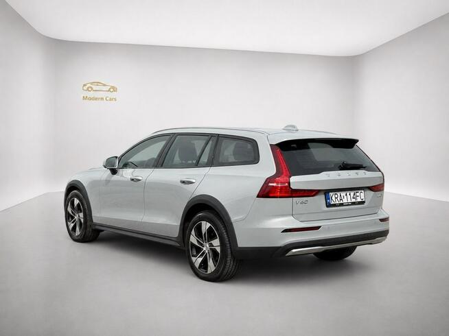 Volvo V60 Cross Country FV23% ACC/Winter pro/ASO/Keyless