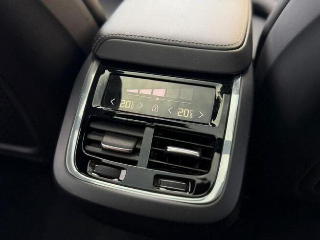 Volvo XC 60 FV23%/B5 Plus dark/PodwFourC/Kam360/Panorama/ACC/BLIS/ASO