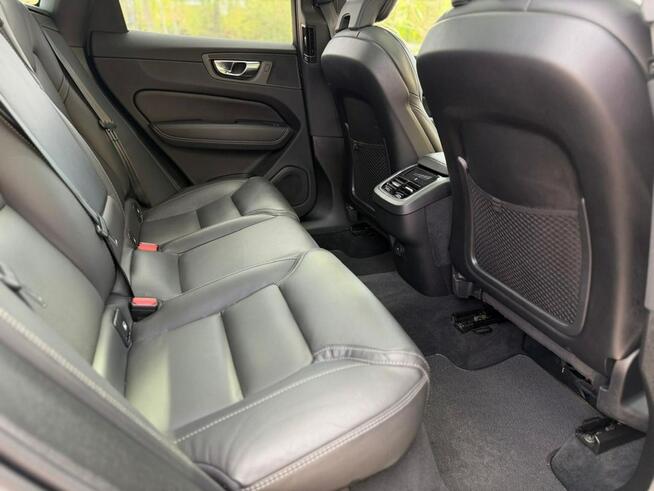 Volvo XC 60 FV23%/B5 Plus dark/PodwFourC/Kam360/Panorama/ACC/BLIS/ASO