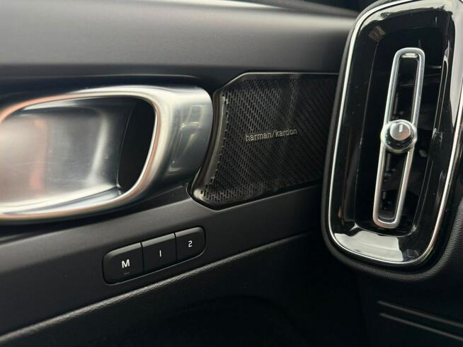 Volvo XC 40 B4 AWD/Europa/Kam360/Harman/Matrix/Bezwypadkowy/Serwis